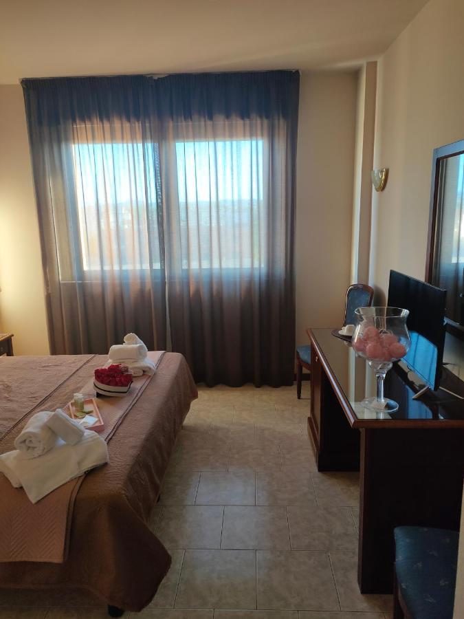 Hotel Фіденца Екстер'єр фото