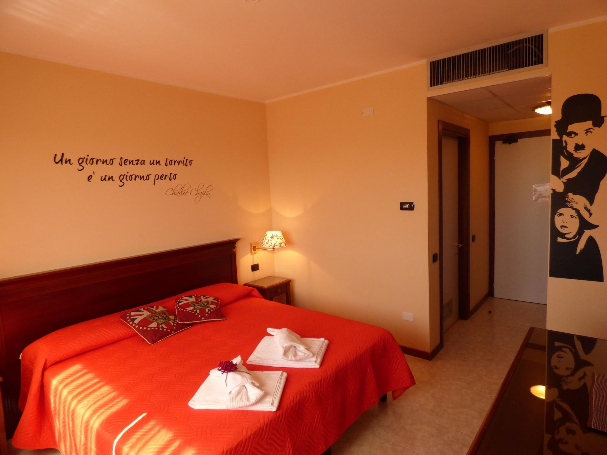 Hotel Фіденца Екстер'єр фото
