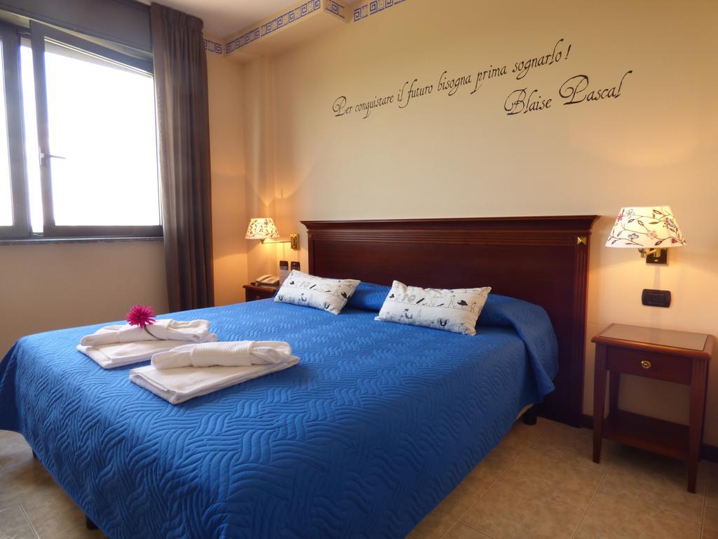 Hotel Фіденца Екстер'єр фото