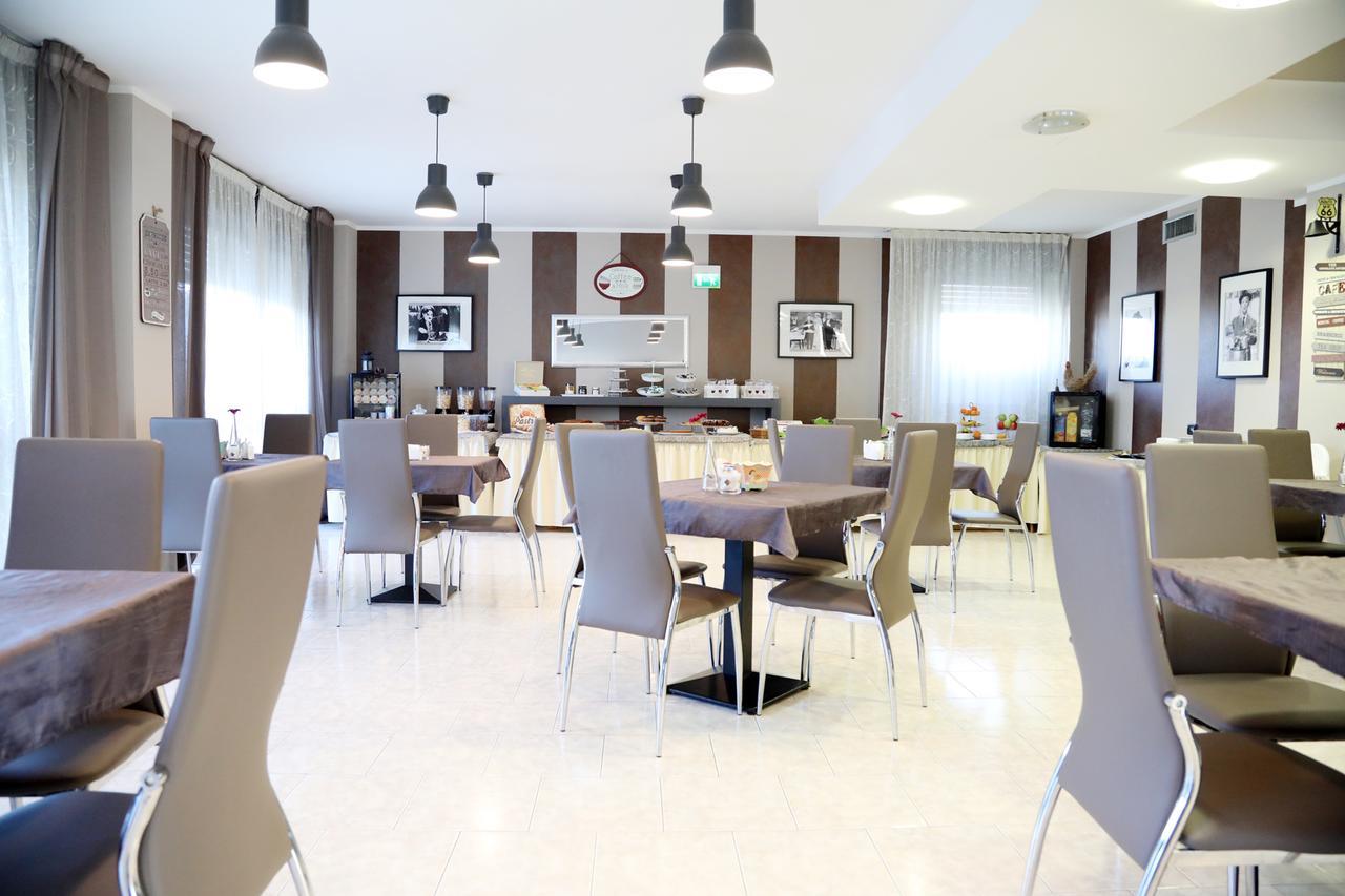 Hotel Фіденца Екстер'єр фото